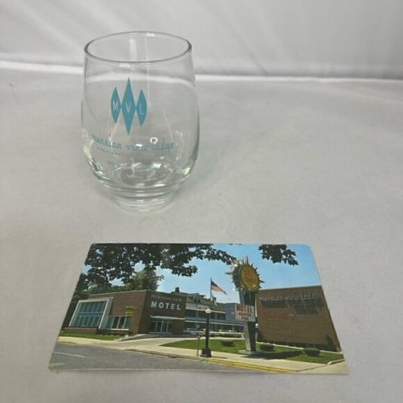 Mansion View Lodge Springfield IL Glass and Postcard Excellent new condition for - Picture 1 of 4